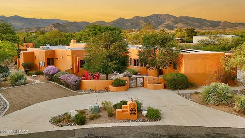 12431 E Avenida De La Vista Verde, Tucson, AZ, 85749-8878 | Card Image