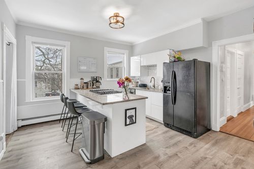 apt-3-11 Doris St, Boston, MA, 02125-4113 | Card Image