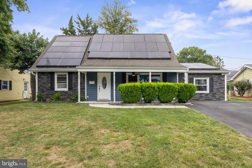 35 Medallion Ln, WILLINGBORO, NJ, 08046-2925 | Card Image