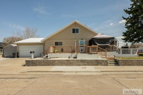 940 Jefferson Ave, Idaho Falls, ID, 83402-1912 | Card Image