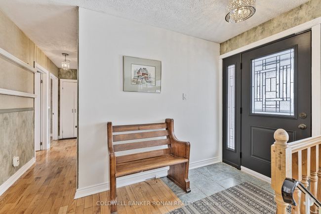 2 Lionel Stone Ave E, House other with 3 bedrooms, 2 bathrooms and 3 parking in Tottenham ON | Image 5