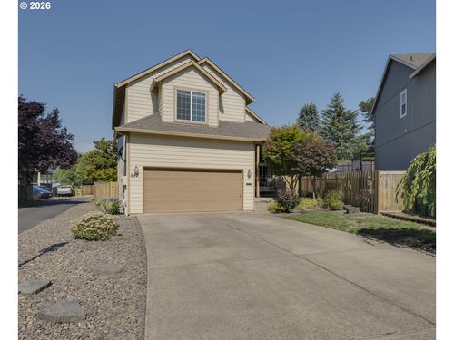 647 Roxe Dr, Forest Grove, OR, 97116-1581 | Card Image
