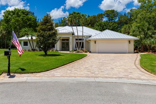 8005 Sw Yachtsmans Dr, Stuart, FL, 34997-4832 | Card Image