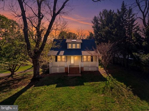 23320 Watson Rd, LEESBURG, VA, 20175-6450 | Card Image