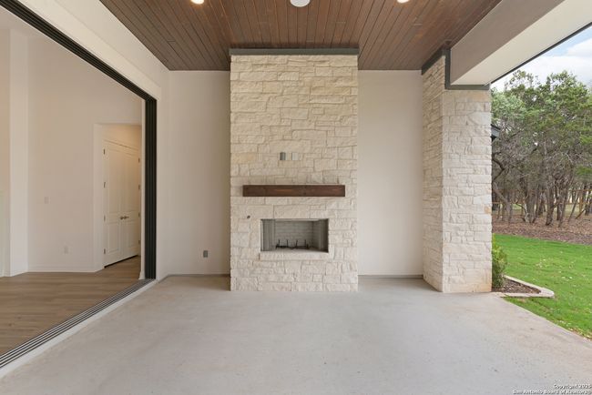 8166 Blue Oak, House other with 4 bedrooms, 5 bathrooms and null parking in Garden Ridge TX | Image 65