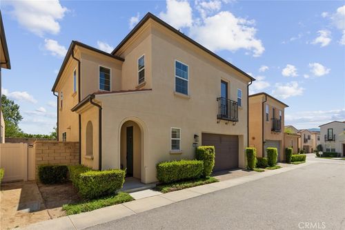 21705 Propello Dr, Saugus, CA, 91350-8542 | Card Image