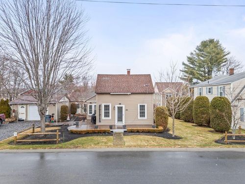 166 Warren Avenue, Lewiston, ME, 04240 | Card Image