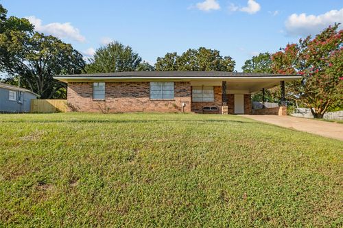 207 5th St, Palestine, TX, 75803-4919 | Card Image