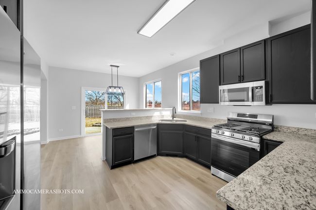 2450 Geneva Ln, House other with 5 bedrooms, 4 bathrooms and 6 parking in Montgomery IL | Image 14
