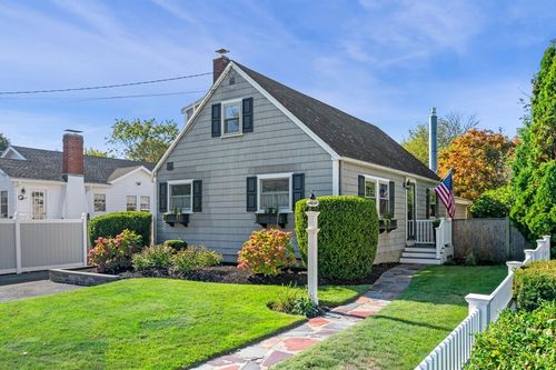 43 Ocean Ave, Marblehead, MA, 01945-3615 | Card Image