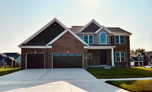 20869 Prairie Creek Blvd, BROWNSTOWN TWP, MI, 48183-1171 | Card Image