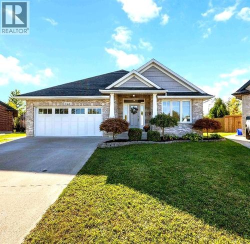 142 Madison D'Andrea Ave, Sarnia, ON, N7S6L9 | Card Image