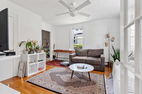 17-17 Holworthy Pl, Cambridge, MA, 02138-4509 | Card Image