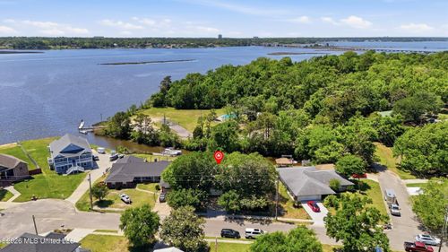 707 Holly Hills Dr, Biloxi, MS, 39532-4362 | Card Image