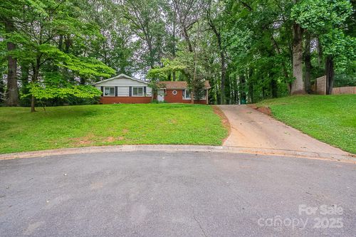 1401 Hillwood Ct, Charlotte, NC, 28210-4401 | Card Image