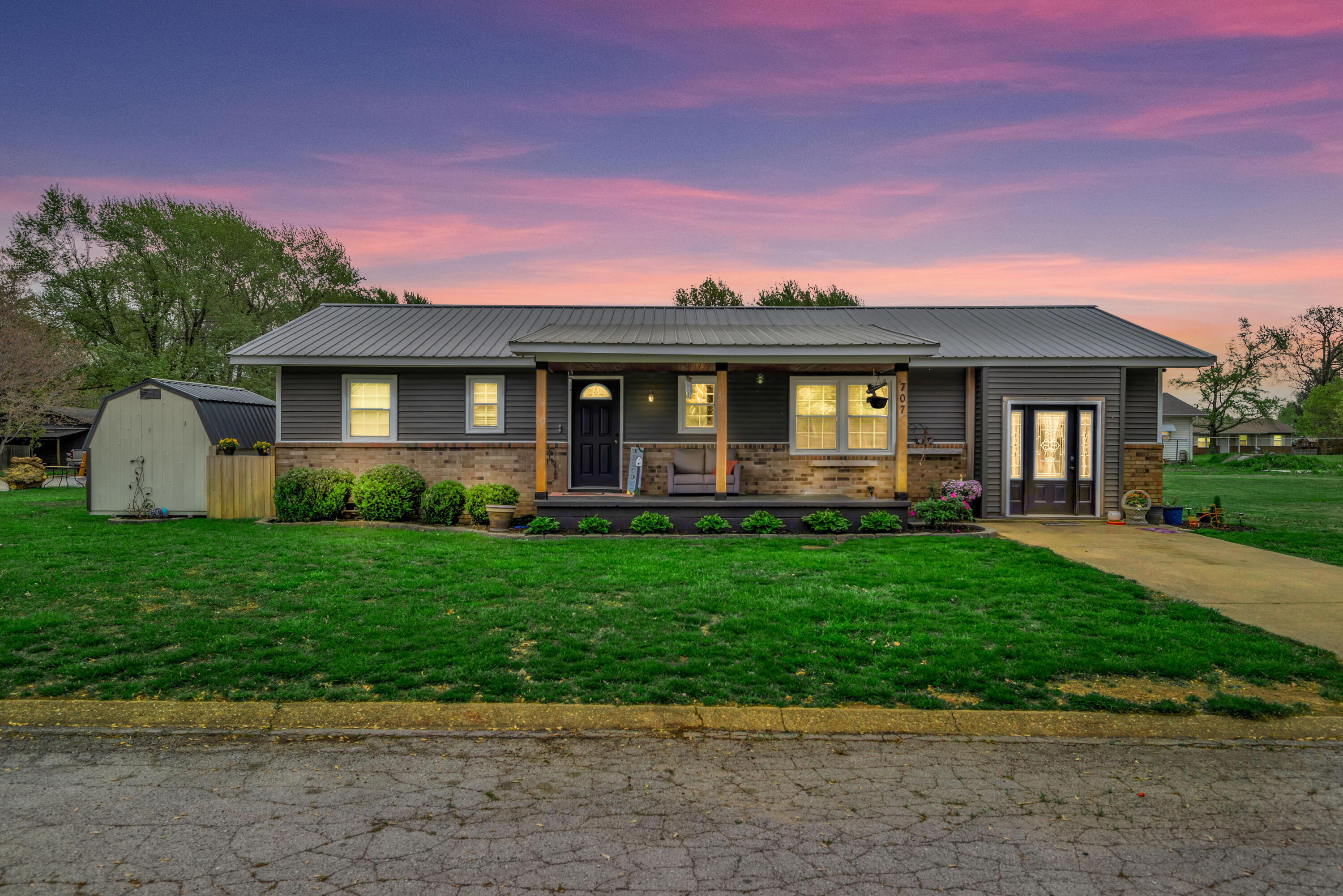 Howell Dr, Purdy, MO 65734
