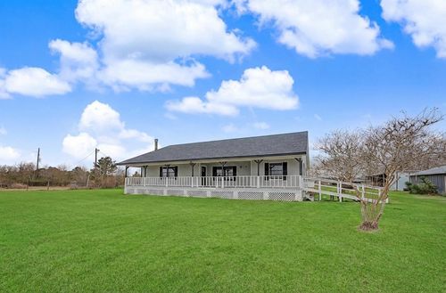 14077 Hamshire Rd, Hamshire, TX, 77622-9472 | Card Image
