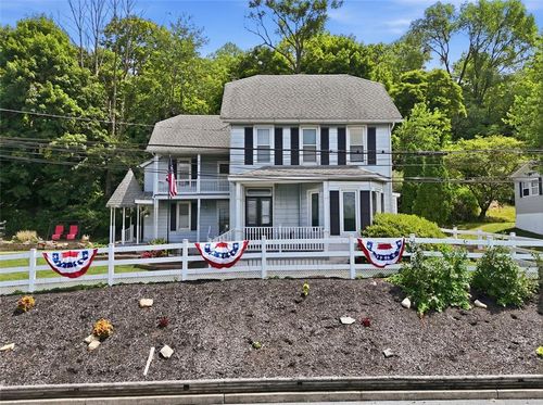 721 Lehigh Gap St, Walnutport, PA, 18088-1324 | Card Image