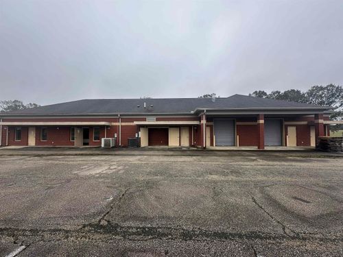 645 Lucy Black Rd, Bolivar, TN, 38008-1036 | Card Image
