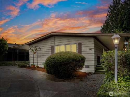 96-2500 S 370th St, Federal Way, WA, 98003-7627 | Card Image