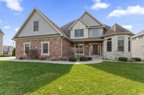 51095 Chatham Ridge Dr, South Bend, IN, 46637-6041 | Card Image