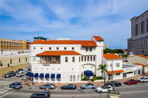 2701 Ponce De Leon Blvd, Coral Gables, FL, 33134-6020 | Card Image