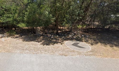 135 Buena Vista Dr, Morgan's Point Resort, TX, 76513-9284 | Card Image
