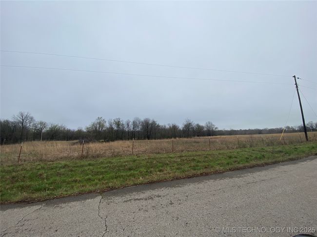 Street view of west side of property | Image 33