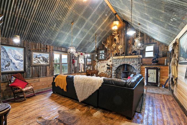 966 Forest Service Road, House other with 2 bedrooms, 3 bathrooms and null parking in Darby MT | Image 23