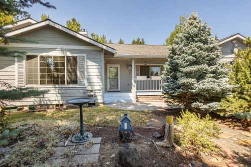 16690 Oakridge Pl, La Pine, OR, 97739-1415 | Card Image