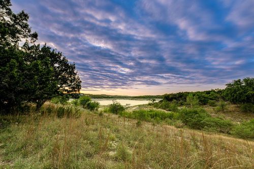 160 Lakefront Dr, Lago Vista, TX, 78645-0800 | Card Image
