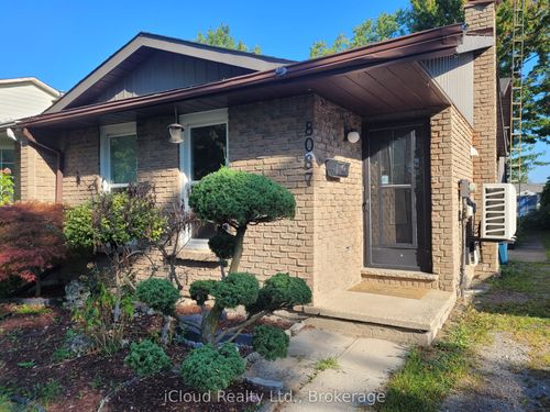 8087 Aintree Dr, Niagara Falls, ON, L2H1V3 | Card Image
