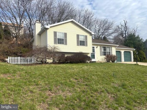 6104 Locust Ln, MECHANICSBURG, PA, 17050-7333 | Card Image