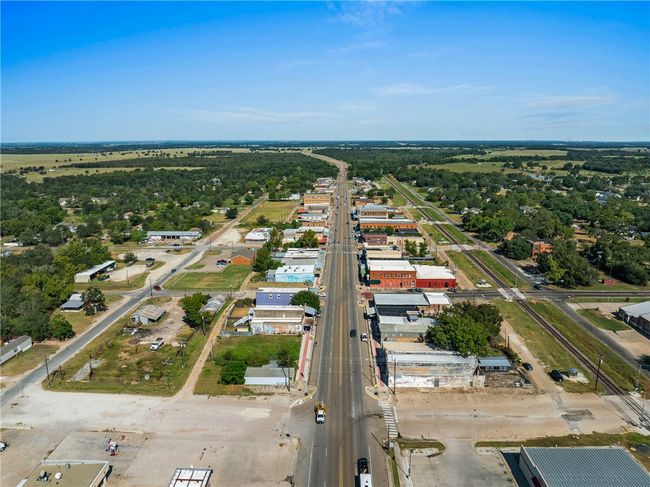 404 S Main St, Home with 0 bedrooms, 0 bathrooms and null parking in Calvert TX | Image 29