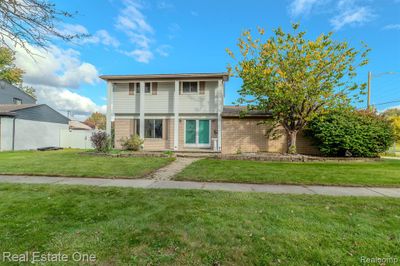 11833 Phyllis Street, Home with 3 bedrooms, 1 bathrooms and null parking in Taylor MI | Image 1