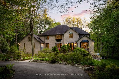 18 Elder Cres, Jerseyville, ON, L0R1R0 | Card Image