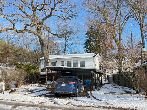 3302 N Blackstone Ave, Colon, MI, 49040-9364 | Card Image