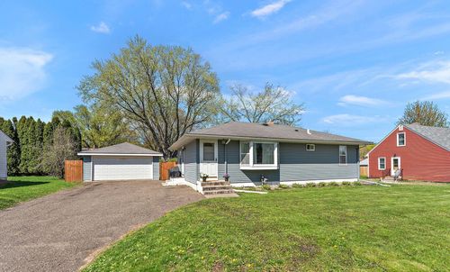 63 Ferndale St N, Maplewood, MN, 55119-4740 | Card Image