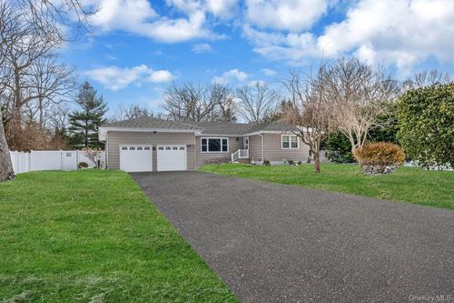 159 Shady Ln, Smithtown, NY, 11787-4434 | Card Image