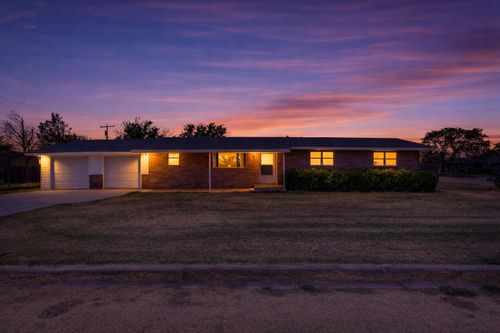 1619 Avenue L, Ralls, TX, 79357-3801 | Card Image