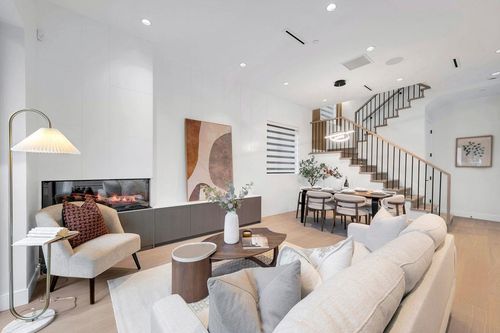 1-4023 W 18th Ave, Vancouver, BC, V6S1B9 | Card Image