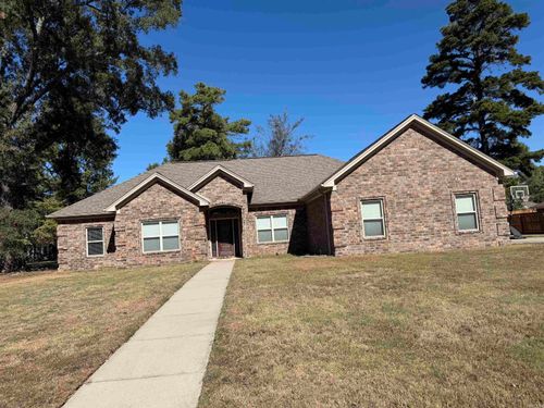 805 Fairway Dr, Pine Bluff, AR, 71603-8103 | Card Image