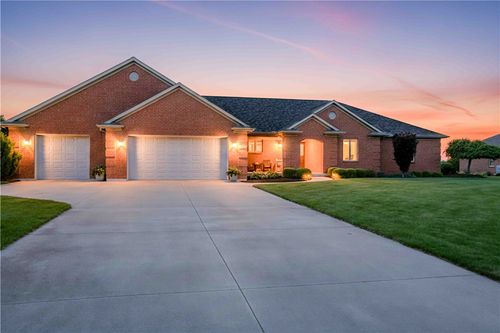 1879 Westlake Dr, Sidney, OH, 45365-7920 | Card Image