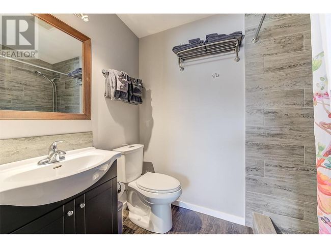 11 - 3701 Beach Ave, Home with 2 bedrooms, 2 bathrooms and 1 parking in Peachland BC | Image 30