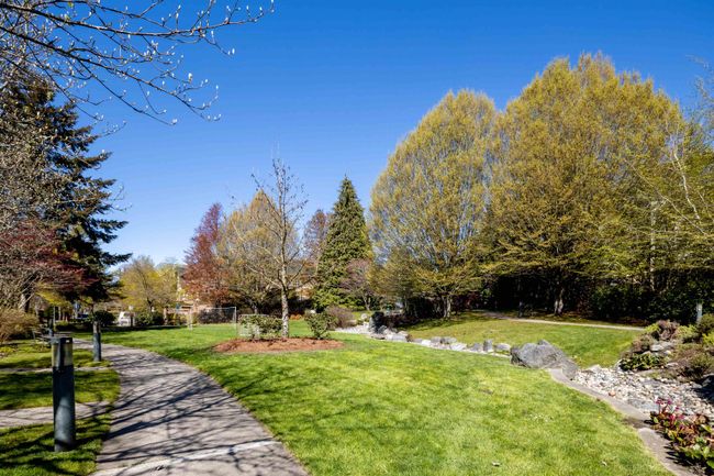 2578 West Mall, Townhouse with 4 bedrooms, 3 bathrooms and 2 parking in Vancouver BC | Image 37