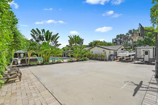19420 Sw 129 Th Ave, House other with 4 bedrooms, 3 bathrooms and null parking in Miami FL | Image 21