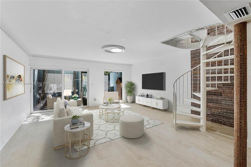 9-517 Ne 38th St, Miami, FL, 33137-3727 | Card Image