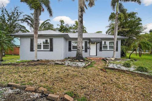 8301 Riverside Dr Ne, St Petersburg, FL, 33702-3745 | Card Image