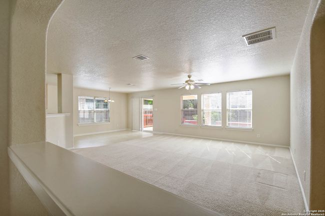 184 Springtree Gate, House other with 4 bedrooms, 3 bathrooms and null parking in Cibolo TX | Image 6
