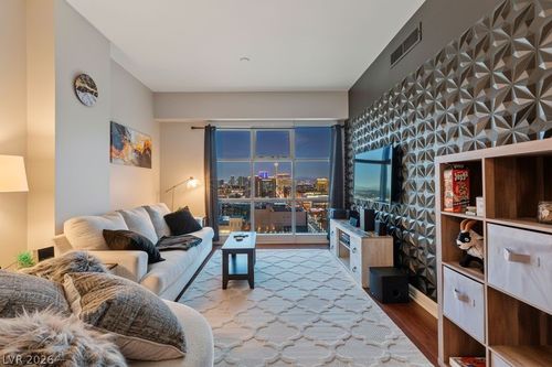 1608-150 Las Vegas Blvd N, Las Vegas, NV, 89101-2947 | Card Image